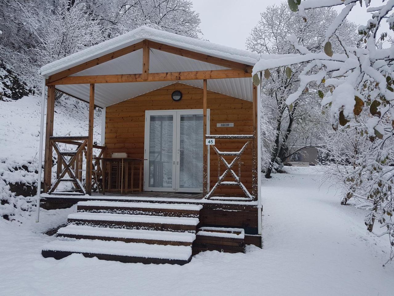 Camping Le Rey Louvie Juzon Εξωτερικό φωτογραφία