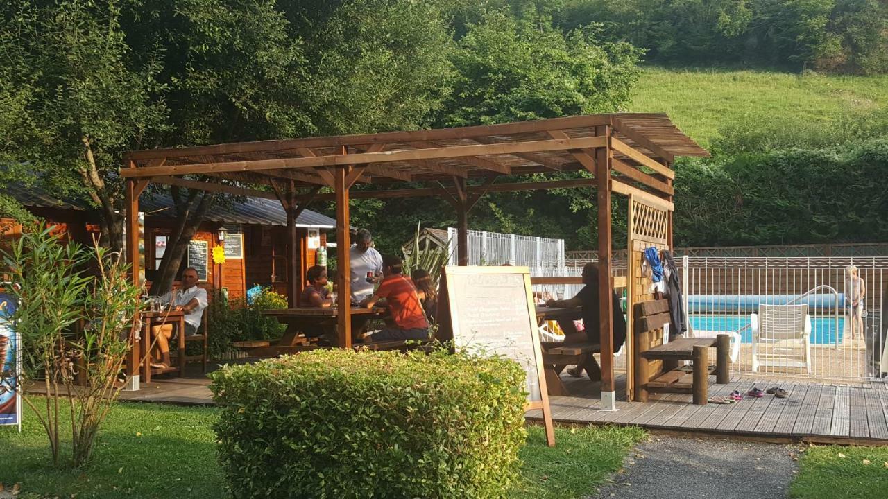 Camping Le Rey Louvie Juzon Εξωτερικό φωτογραφία