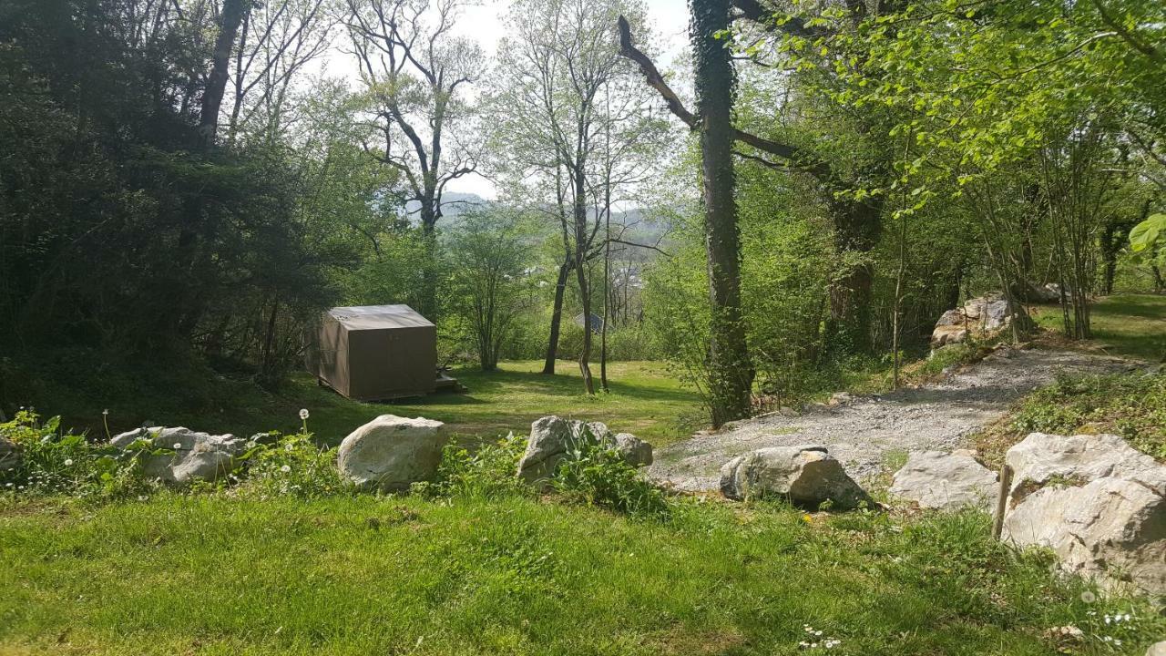 Camping Le Rey Louvie Juzon Εξωτερικό φωτογραφία